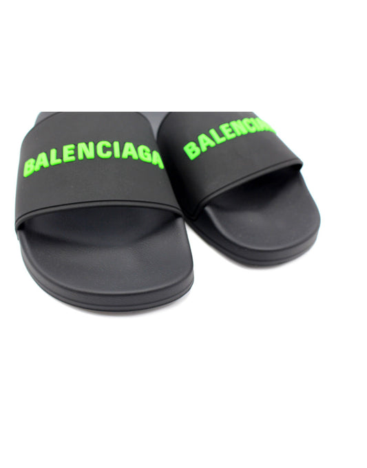 Balenciaga Flip Flops black